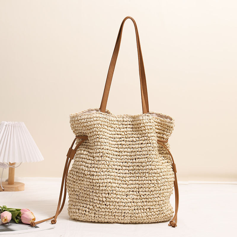 große Stroh Tasche mit Kordelzug